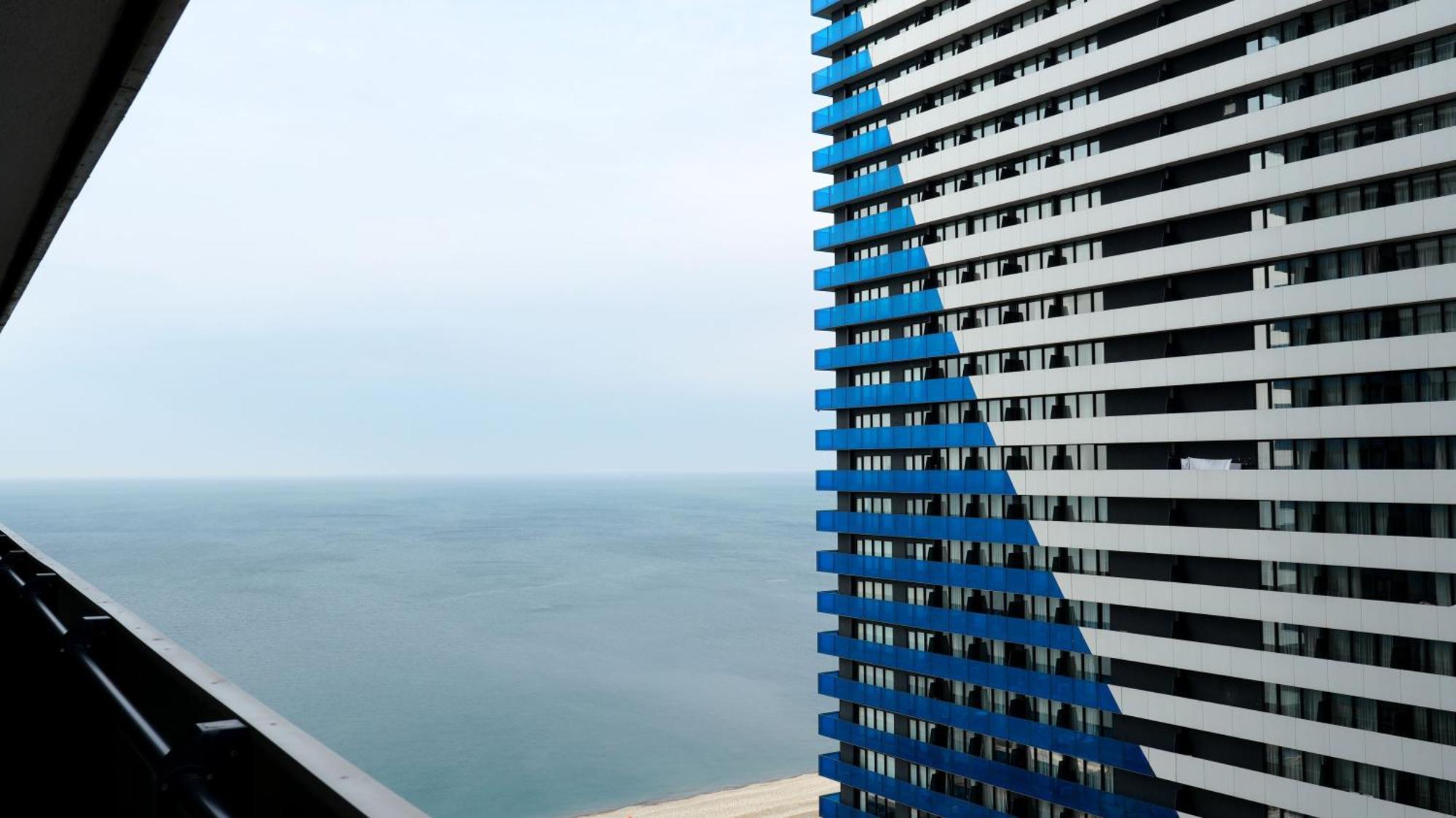 Lux Apart Hotel 555 Batumi Zewnętrze zdjęcie