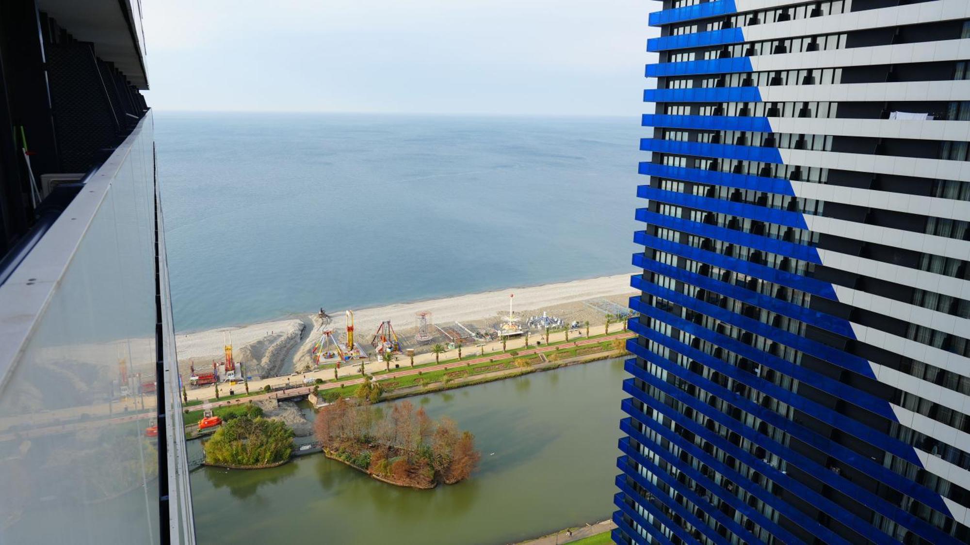Lux Apart Hotel 555 Batumi Zewnętrze zdjęcie