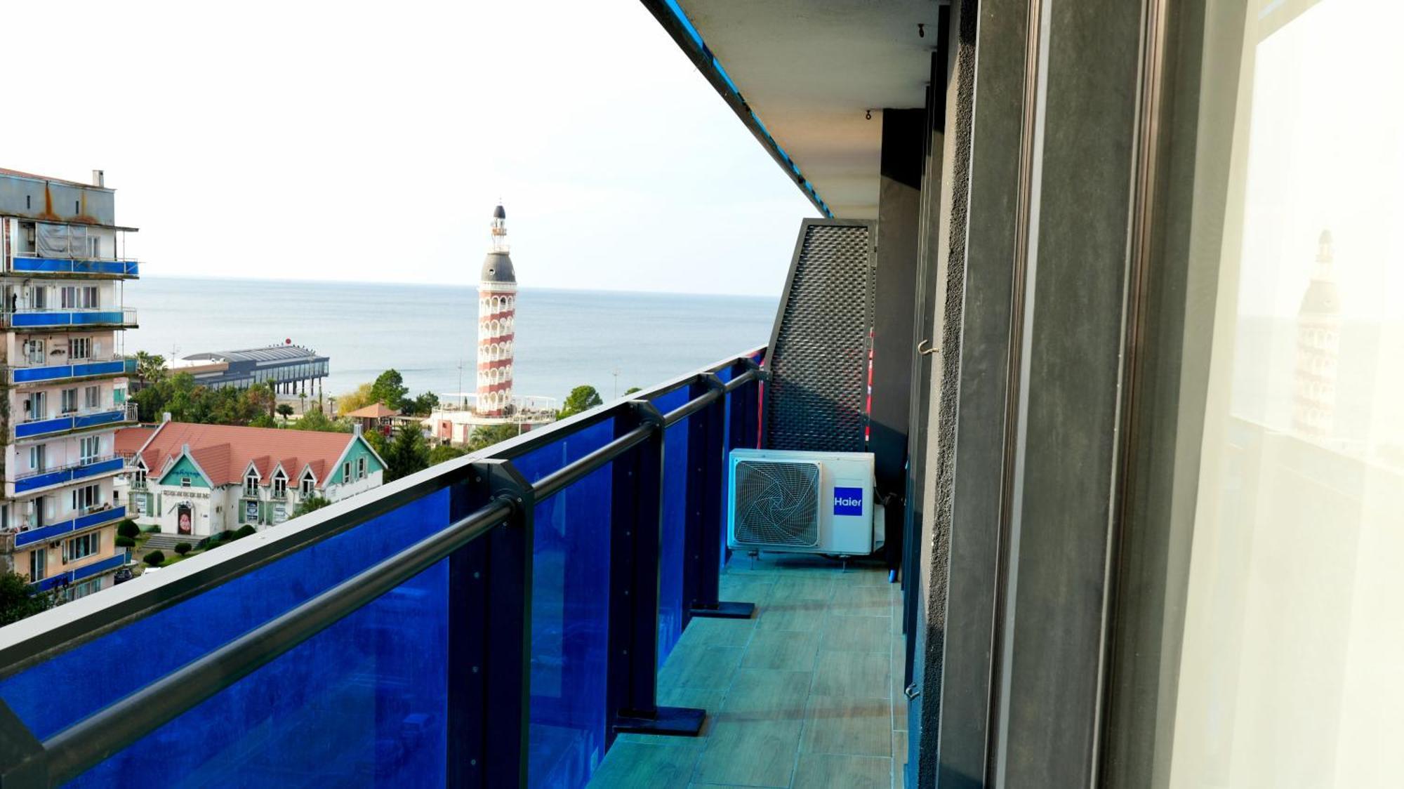 Lux Apart Hotel 555 Batumi Zewnętrze zdjęcie