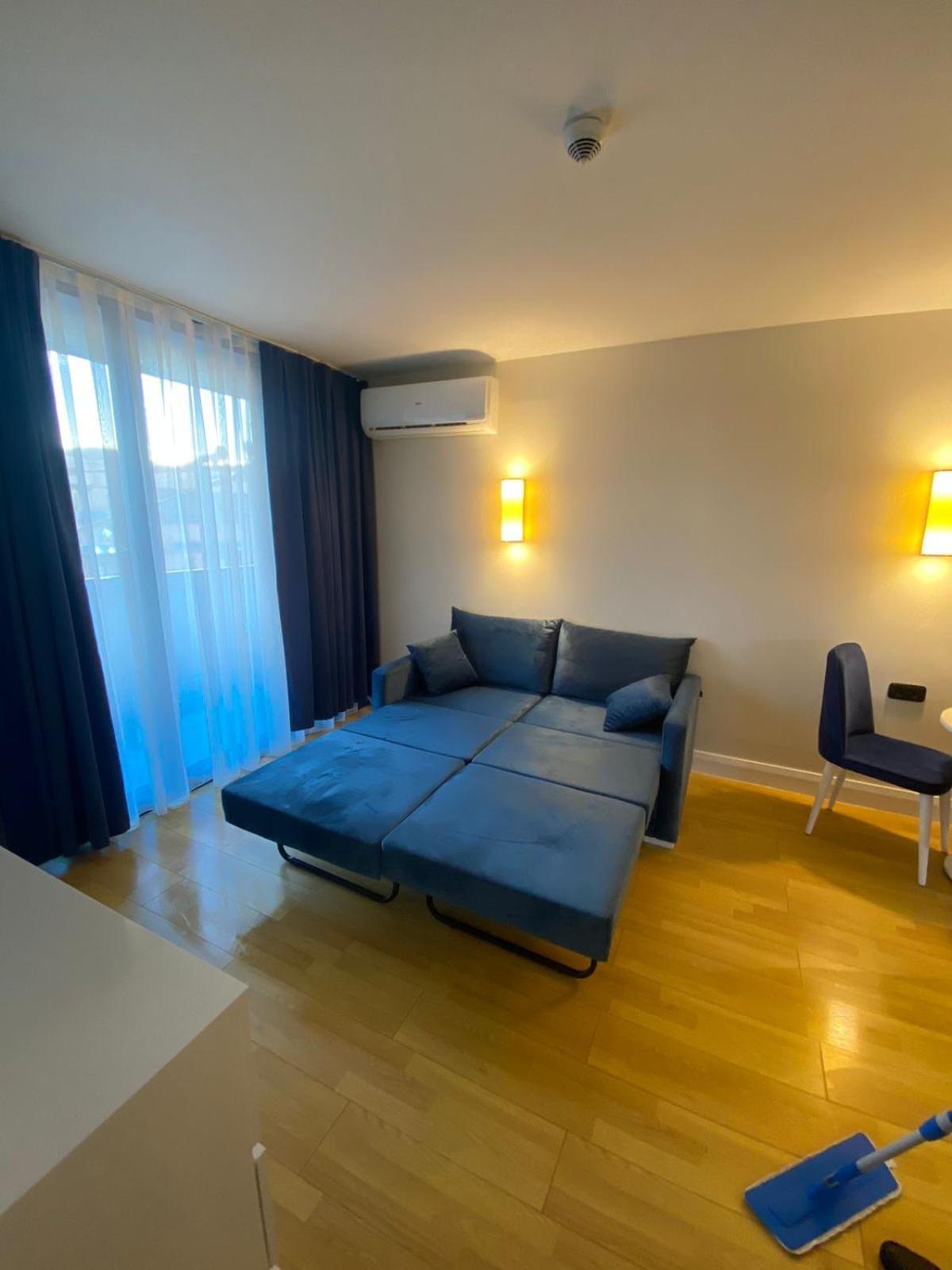 Lux Apart Hotel 555 Batumi Pokój zdjęcie